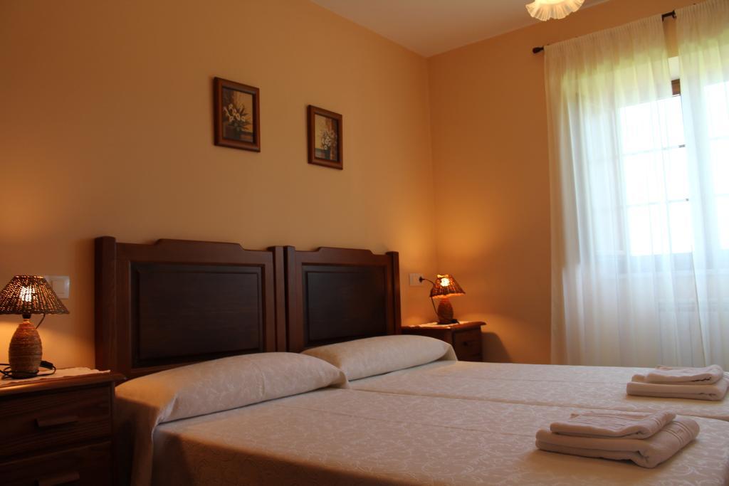 Apartamentos Casa Cerolleiro Castropol Extérieur photo