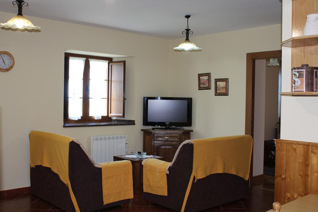 Apartamentos Casa Cerolleiro Castropol Extérieur photo