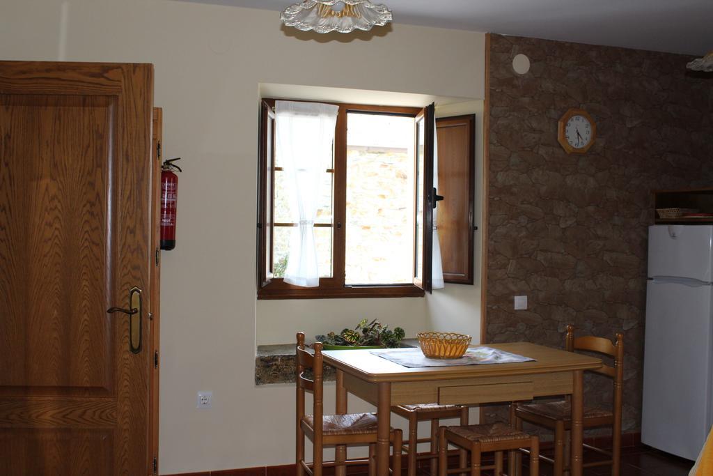 Apartamentos Casa Cerolleiro Castropol Extérieur photo