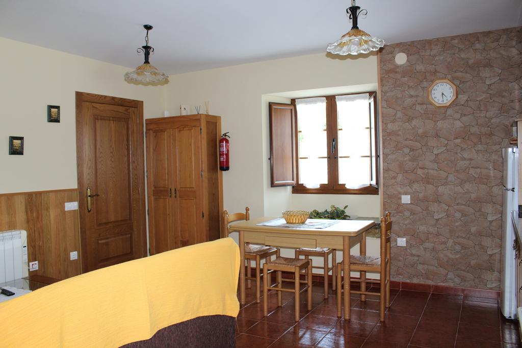 Apartamentos Casa Cerolleiro Castropol Extérieur photo